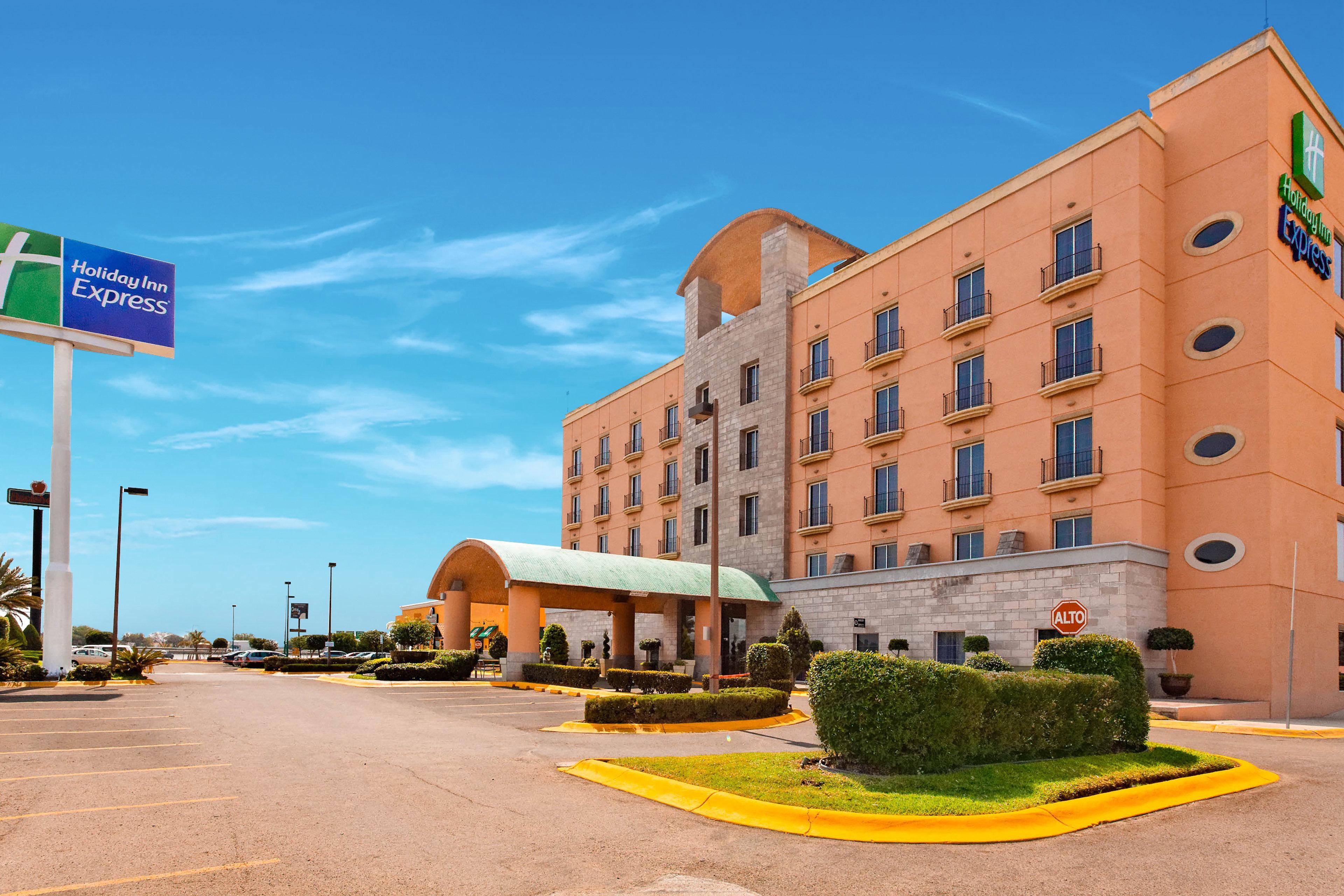 Holiday Inn Express Silao-Aeropuerto Bajio By Ihg Exterior photo