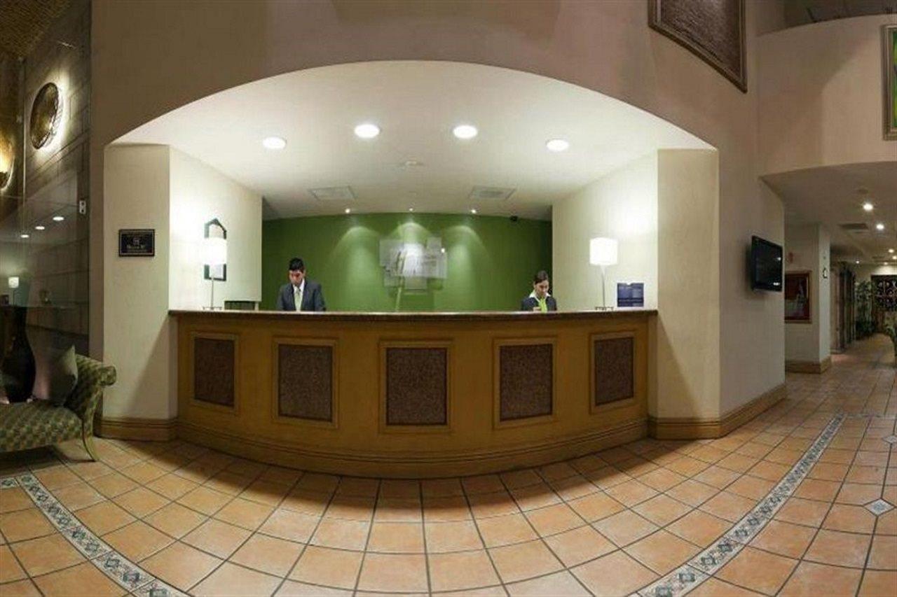 Holiday Inn Express Silao-Aeropuerto Bajio By Ihg Exterior photo